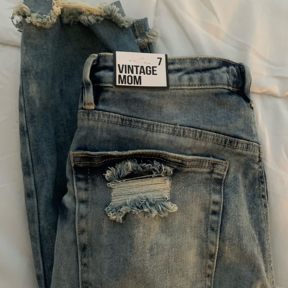 Almost Famous Vintage Mom Jean, Body Shapes 💙💙